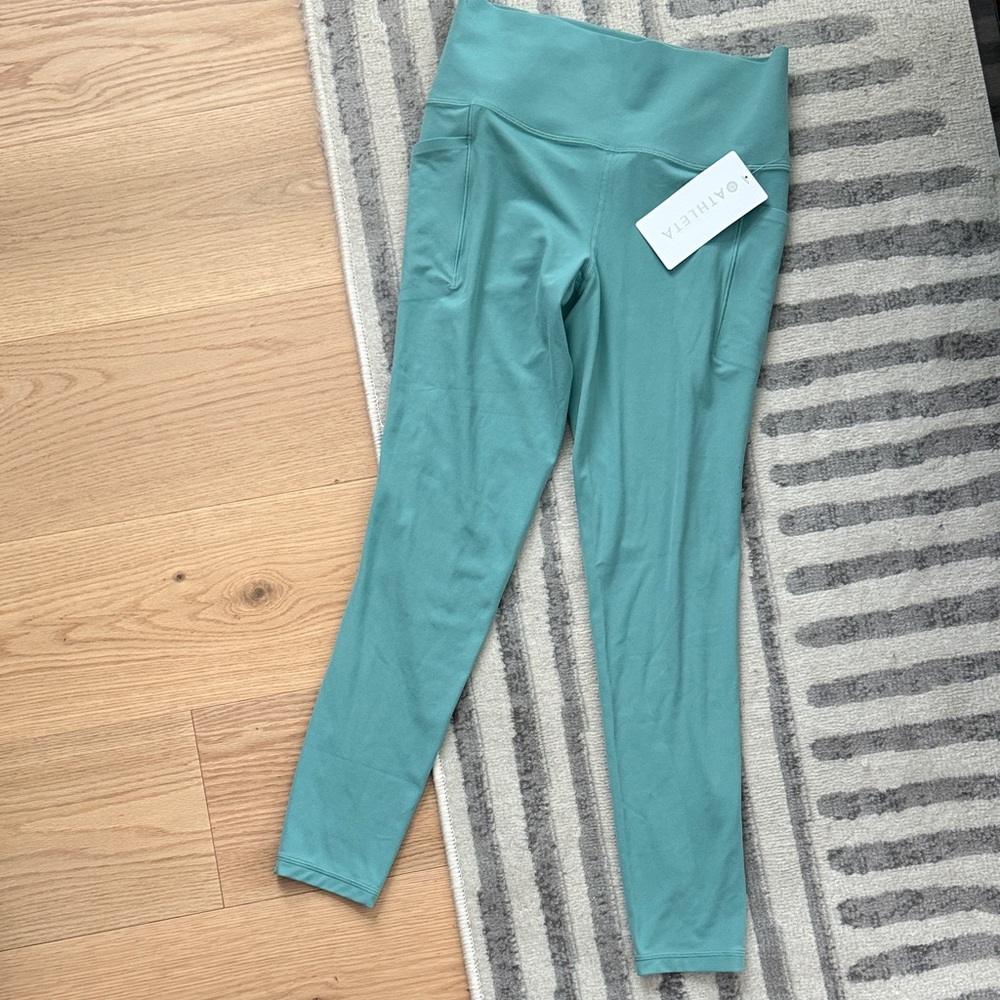 Athleta salutation stash 7/8 tight TALL